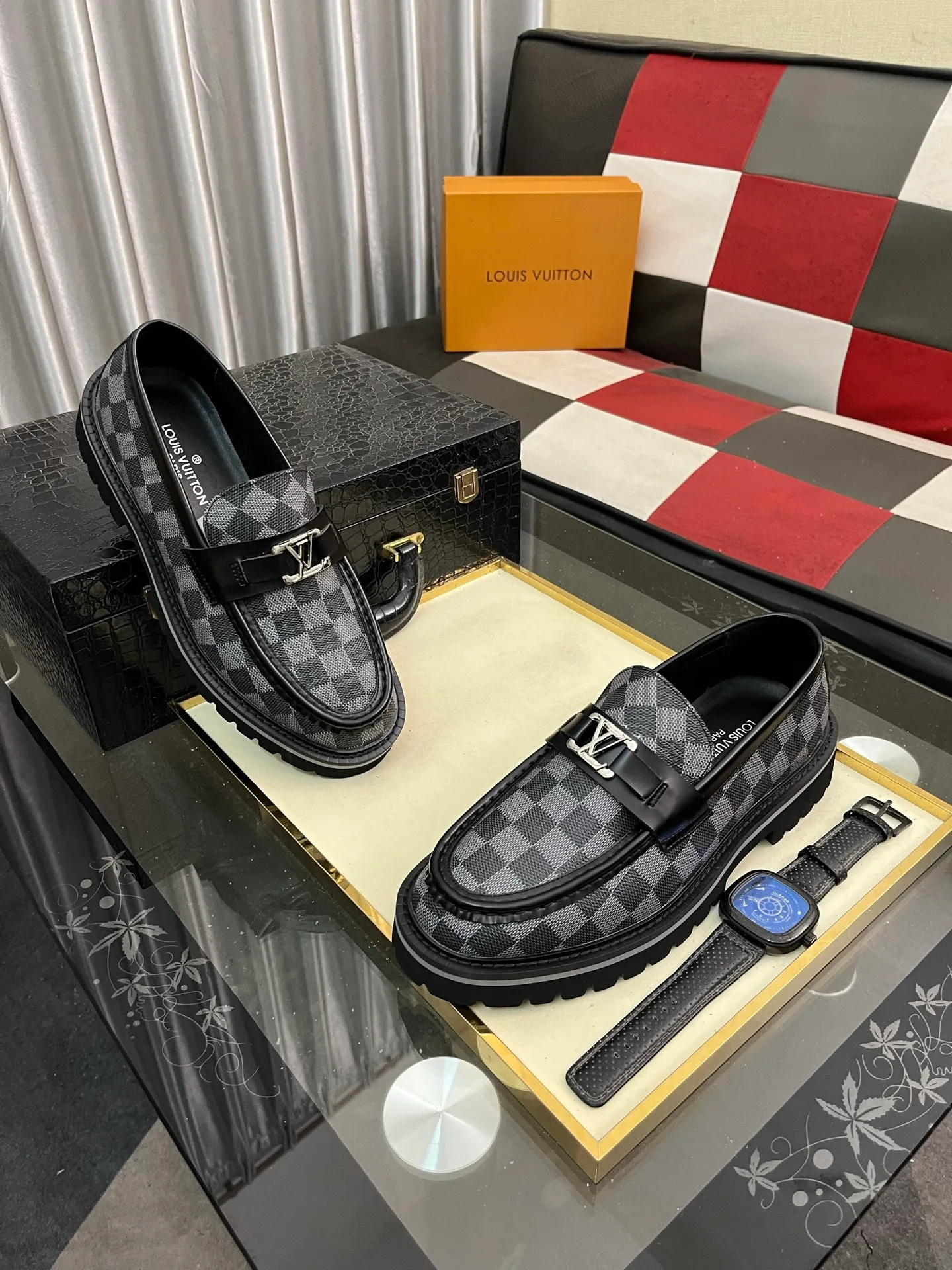 Men's shoes💰458⌚️⌚️[Louis Vuitton (LV)] High-end business formal leather shoes🍀luxurious and elegant style, paying equal attention to practicality and style, professional focus on details and quality, counter original 1⃣️: 1⃣️super accurate reproduction👍🏻! Material: The upper is made of imported original calfskin➕imported Italian cowhide leather. Original anti-slip and wear-resistant outsole! Code number: 38--443️⃣Colors available